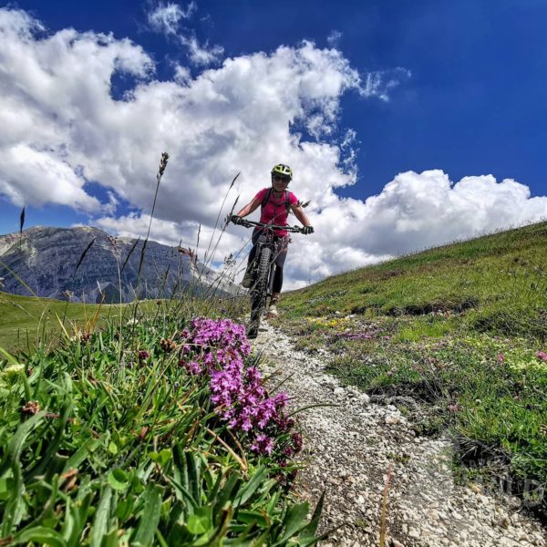 bici ragazza ebikeabruzzo