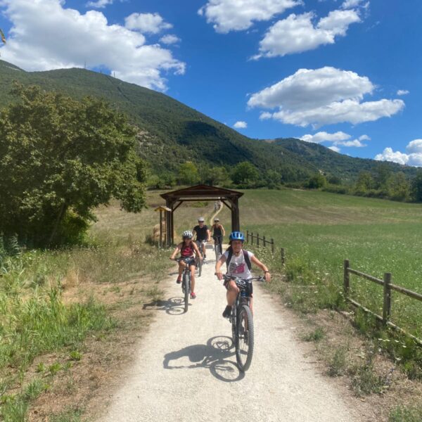 tour abruzzo bici